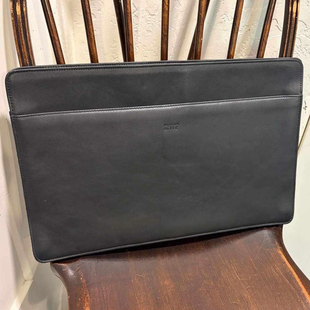 Levenger Black Leather Document Folio Bag  Organizer